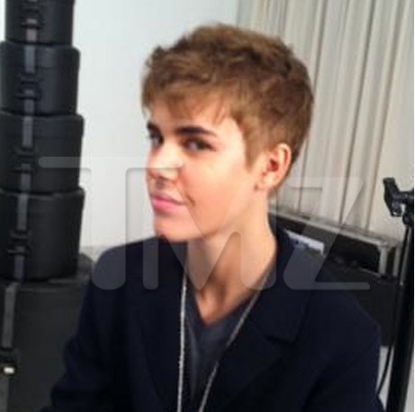 pics of justin bieber new haircut 2011. Justin Bieber#39;s New Haircut